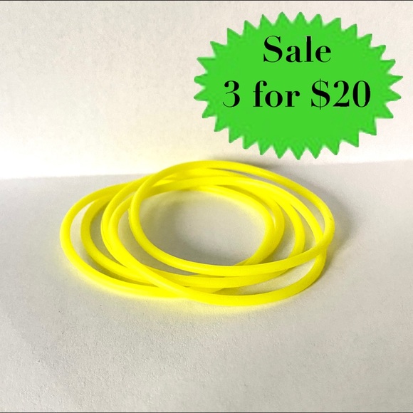 Hot Topic Jewelry Bright Yellow 5pc Rubber Gummy Bracelets Silicone